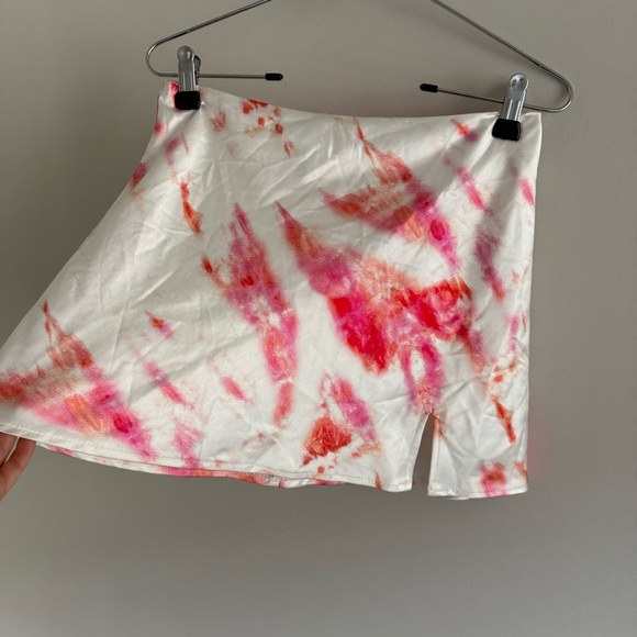 3/$20⚡️ Princess Polly White Pink Orange Tie Dye Side Slit Mini Skirt Fun Funky - Picture 10 of 13